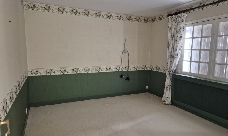 MAISON A ETAGE